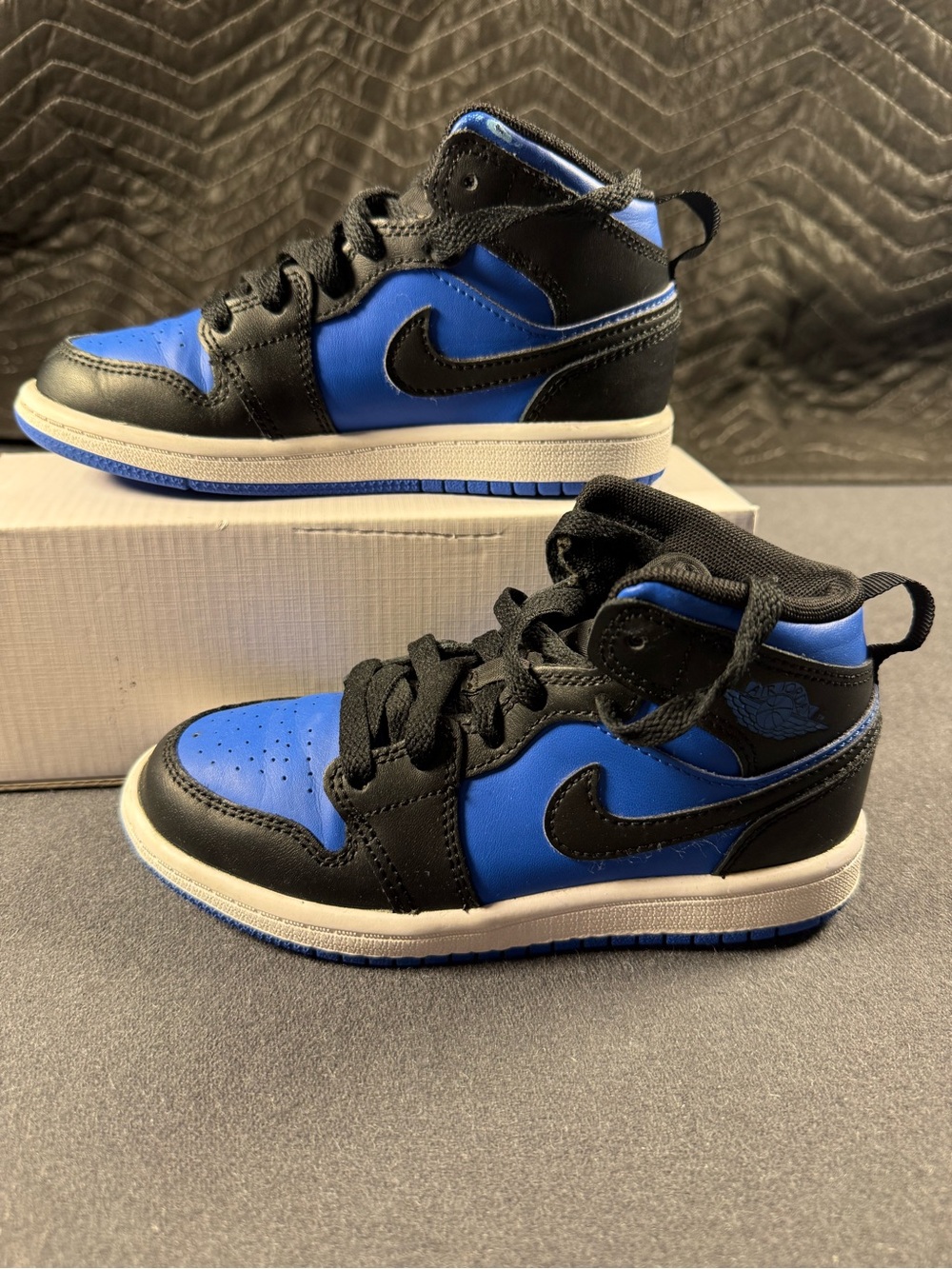 Nike Air Jordan 1 Mid Royal Blue Black Toddler 12C Sneakers